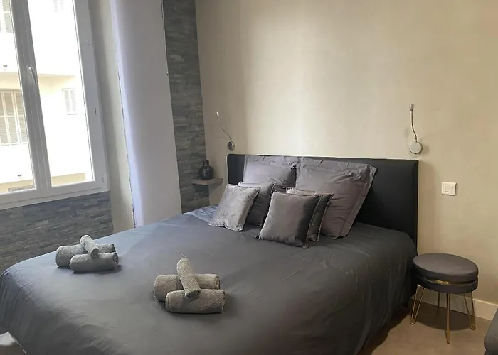 Paca 41h2 - Cosy شقة كان